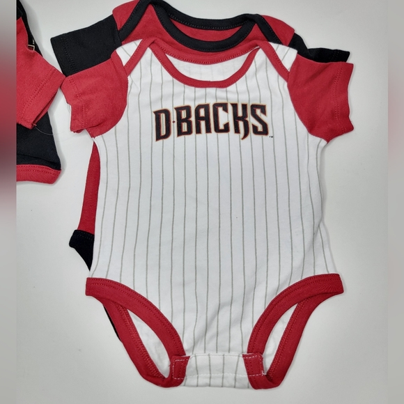 MLB Arizona Diamondbacks Baseball 3 Pcs Baby Onesies Newborn 0-3 Months Red New - Picture 2 of 6